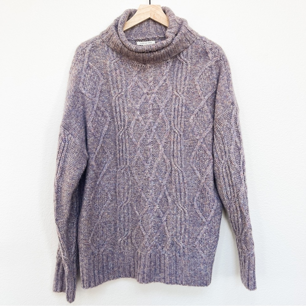 American Eagle Cable Knit Sweater Size L